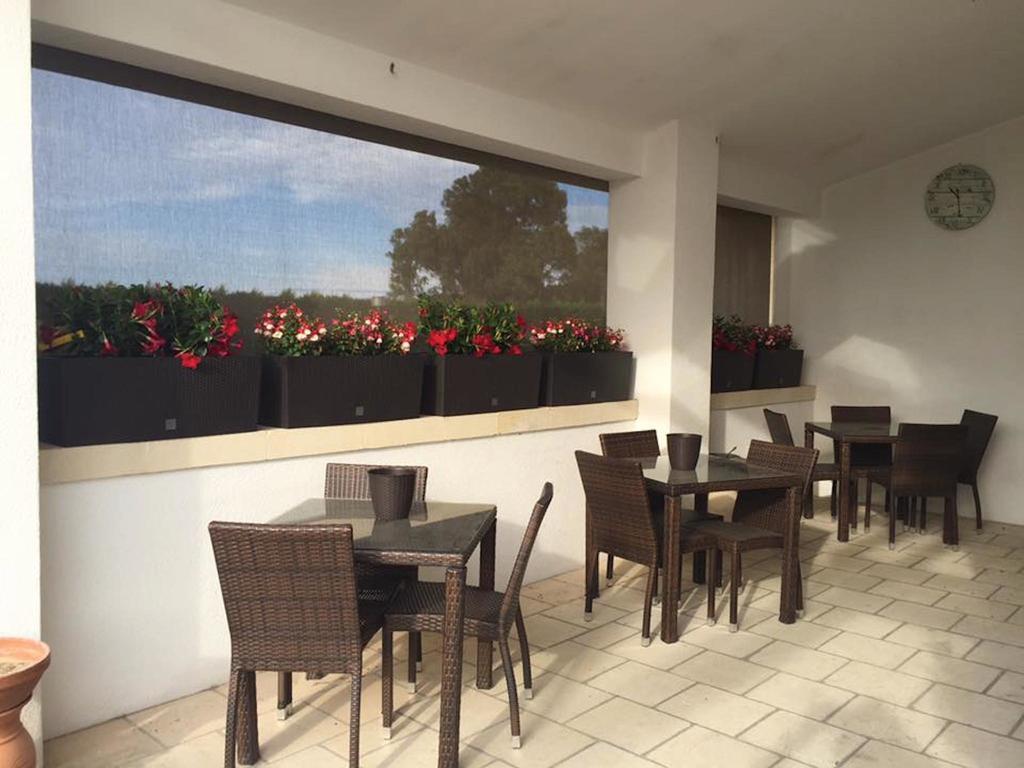 Bed & Breakfast Giardini Di Marzo Лече Екстериор снимка