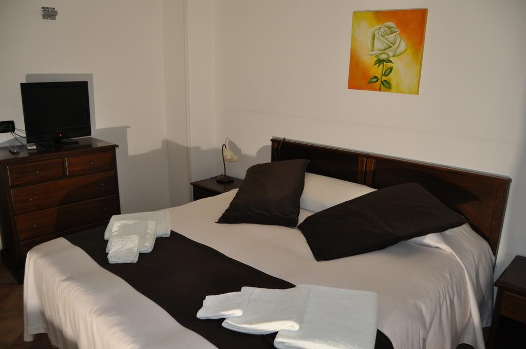 Bed & Breakfast Giardini Di Marzo Лече Екстериор снимка