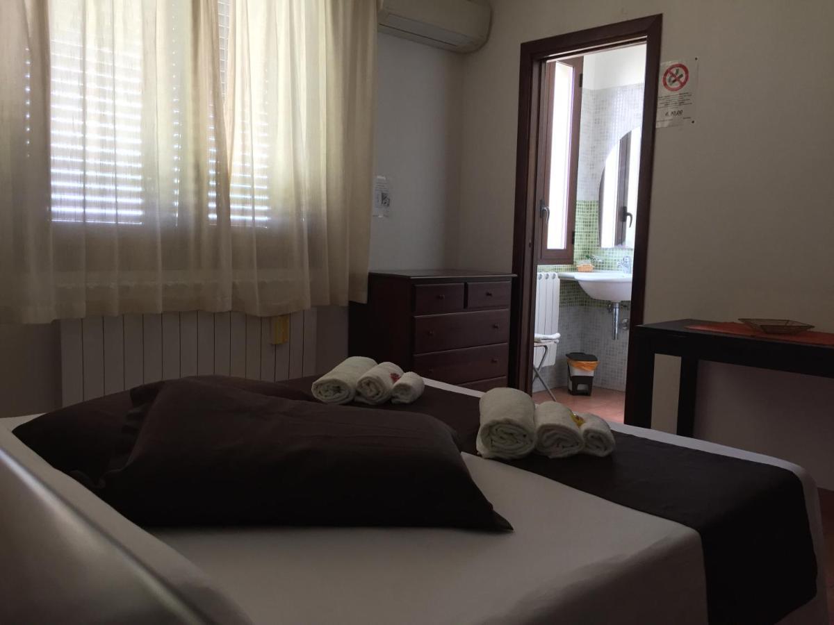 Bed & Breakfast Giardini Di Marzo Лече Екстериор снимка